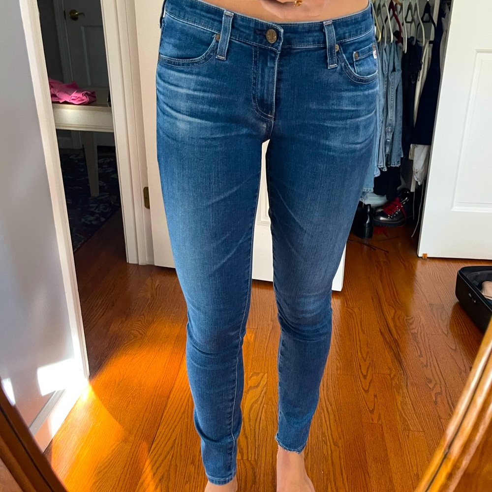 AG SKINNY JEANS
